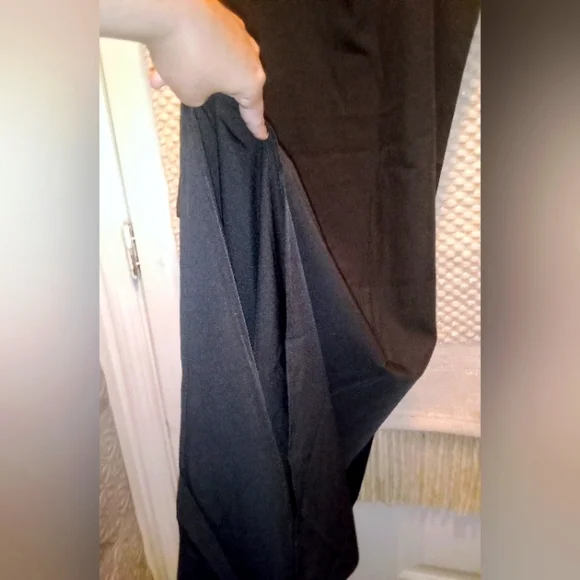 Cute long dress 👗🖤🥰 - Picture 5 of 7